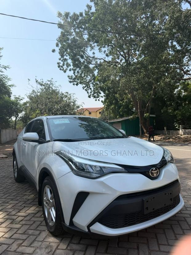 Toyota C-HR 2022 White