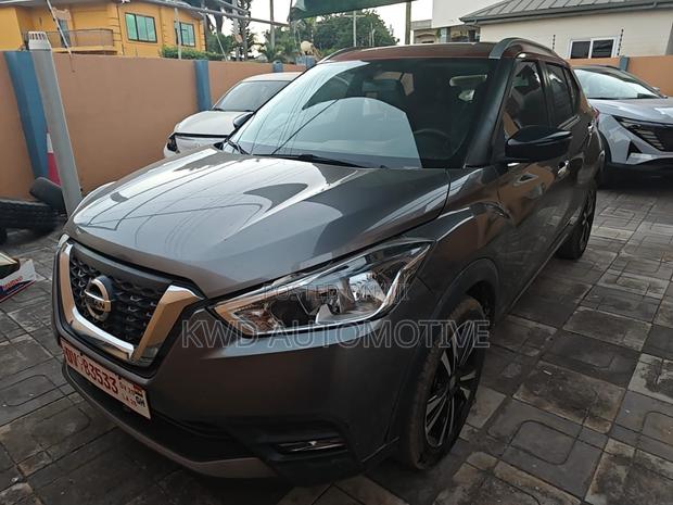 Nissan Kicks 2017 Gray
