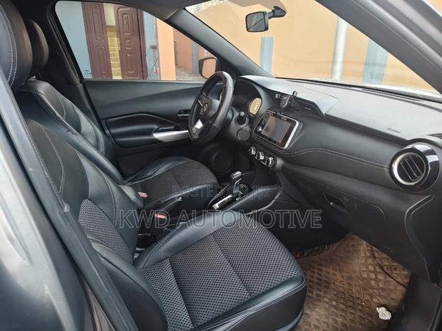 Nissan Kicks 2017 Gray