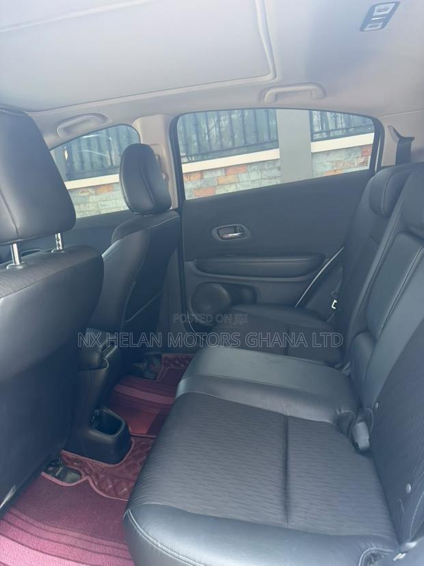 Honda Vezel 2020 White