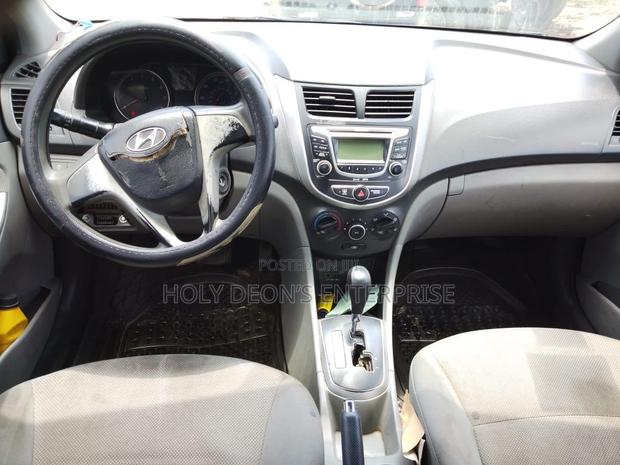 Hyundai Accent GLS 2013 Blue