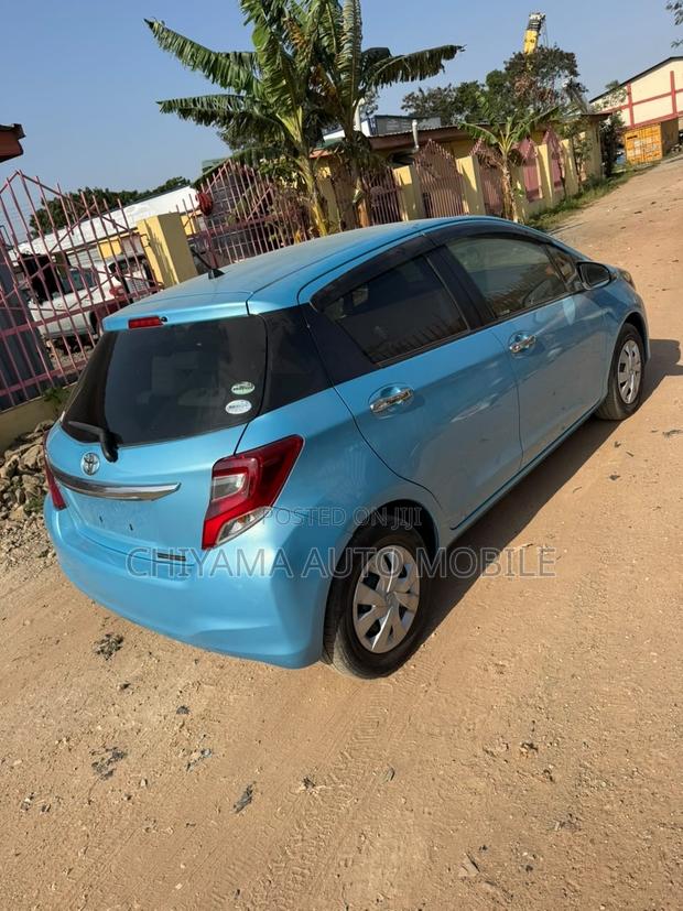 Toyota Vitz 2015 Blue