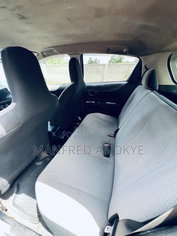 Toyota Vitz 2013 Gray