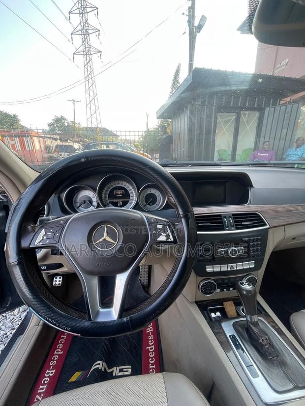 Mercedes-Benz C250 2014 Black