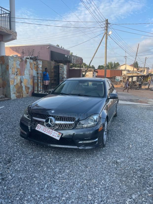 Mercedes-Benz C250 2014 Black