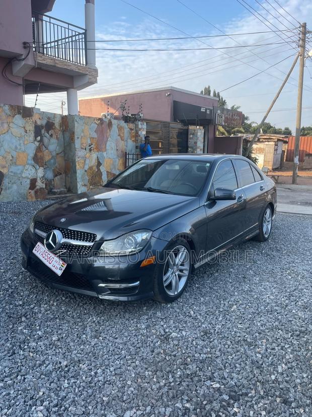 Mercedes-Benz C250 2014 Black