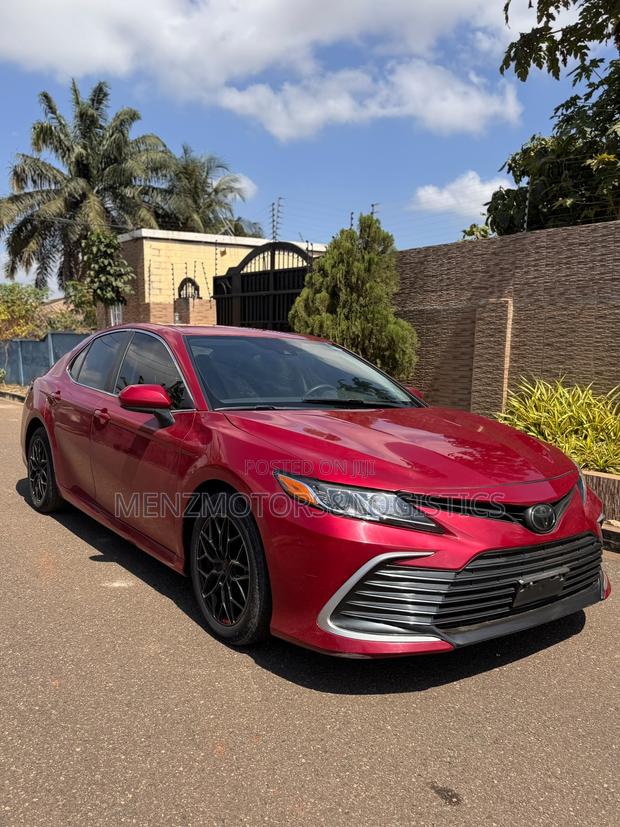 Toyota Camry LE FWD 2020 Red