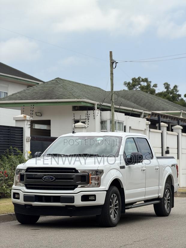 Ford F-150 XLT 4x4 SuperCab Styleside 6.5 ft. box 145 in. WB 2019 White