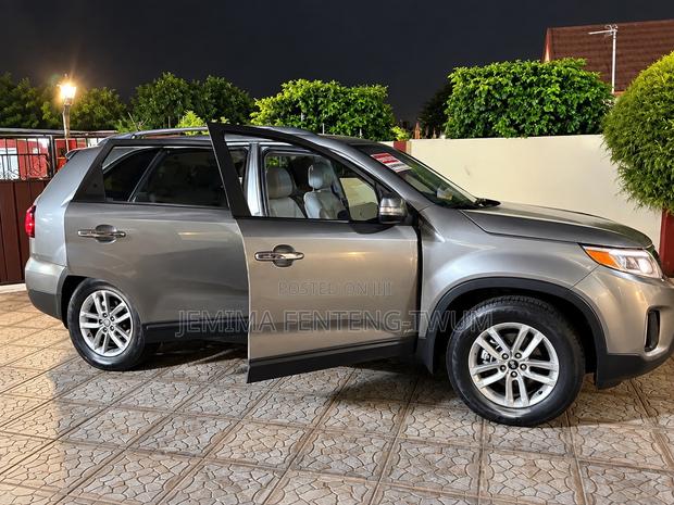 Kia Sorento LX 4dr SUV (2.4L 4cyl 6A) 2014 Gray