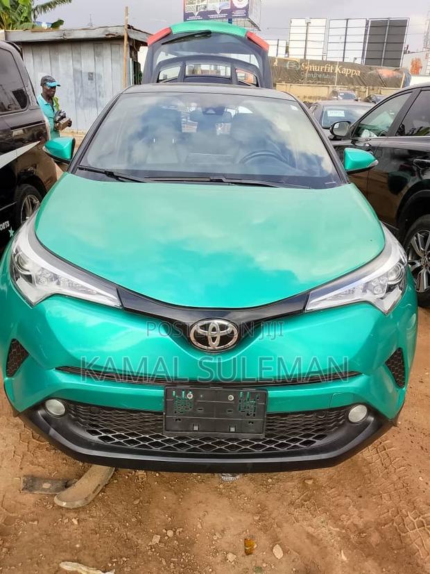 Toyota C-HR 2018 Green