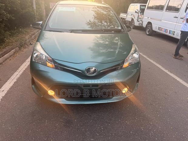 Toyota Vitz 1.3 AWD 3dr 2016 Green