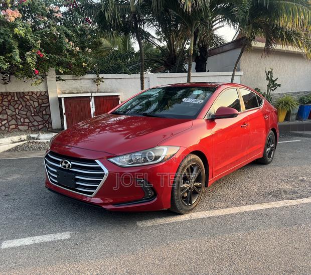 Hyundai Elantra 2018 Red