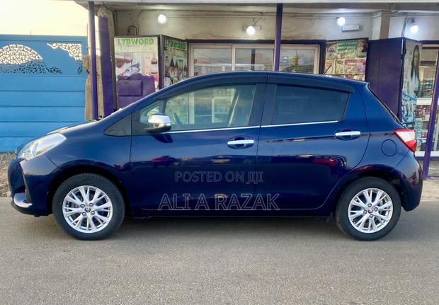 Toyota Vitz 1.3 FWD 5dr 2017 Purple