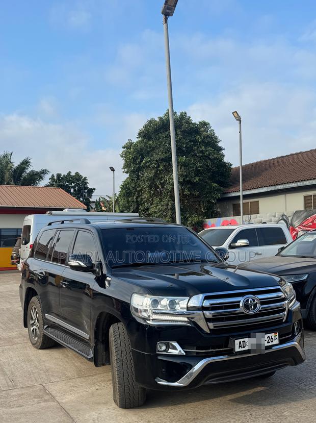Toyota Land Cruiser 4.5 V8 VXR 2017 Black