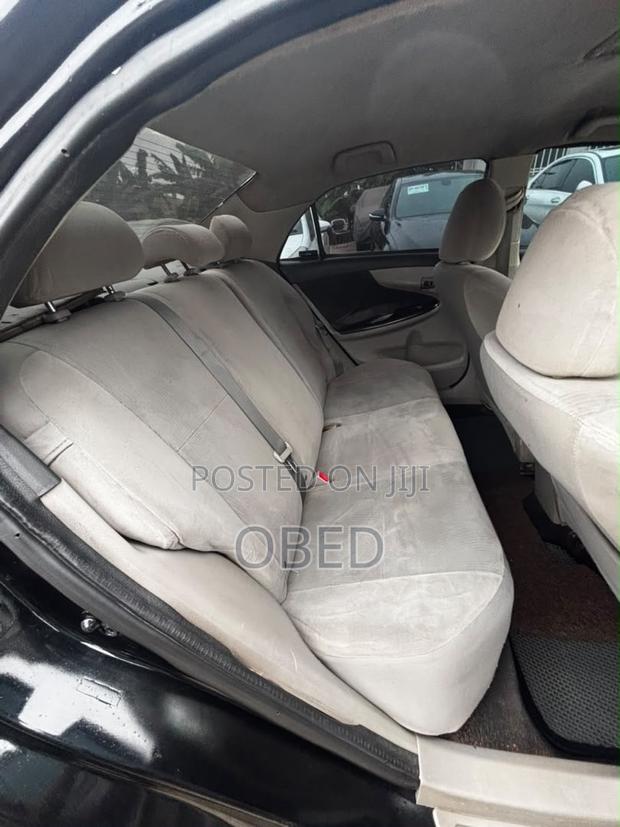 Toyota Corolla 2013 Black