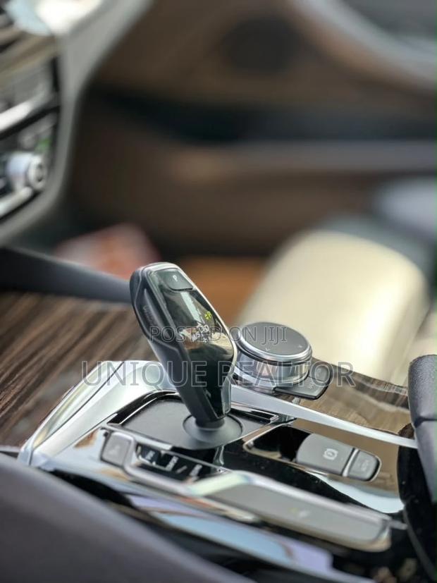 BMW 530i 2020 White