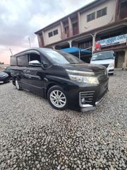 Toyota Voxy V 4WD 8-Seater 2016 White for sale