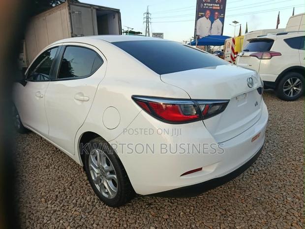 Toyota Yaris iA 1.5 FWD 2017 White