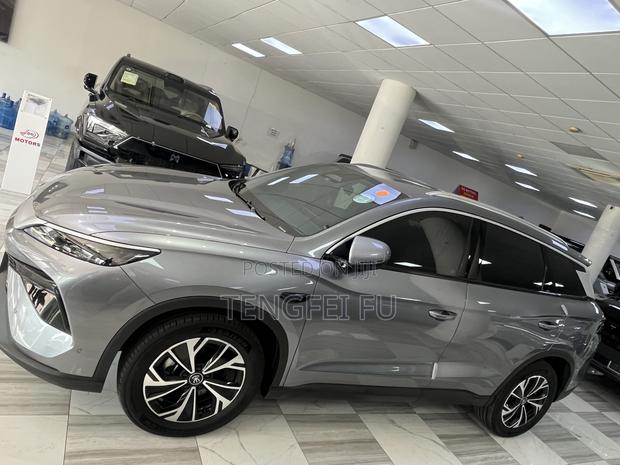 New BYD Song Pro DM-i 2025 Gray