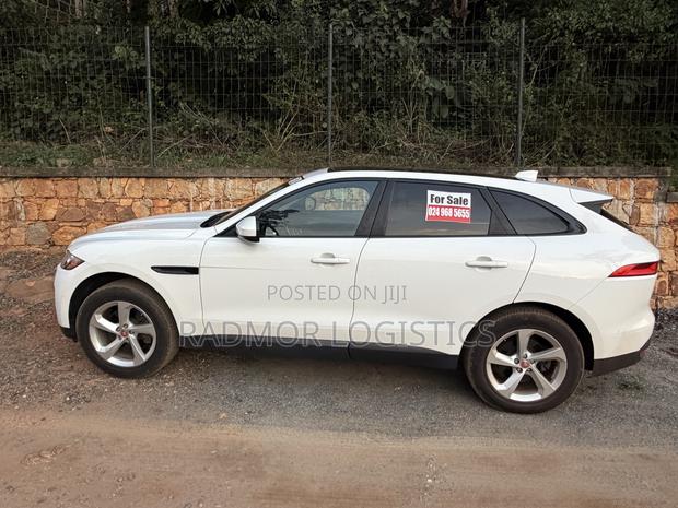 Jaguar F-Pace 35t Premium 2017 White