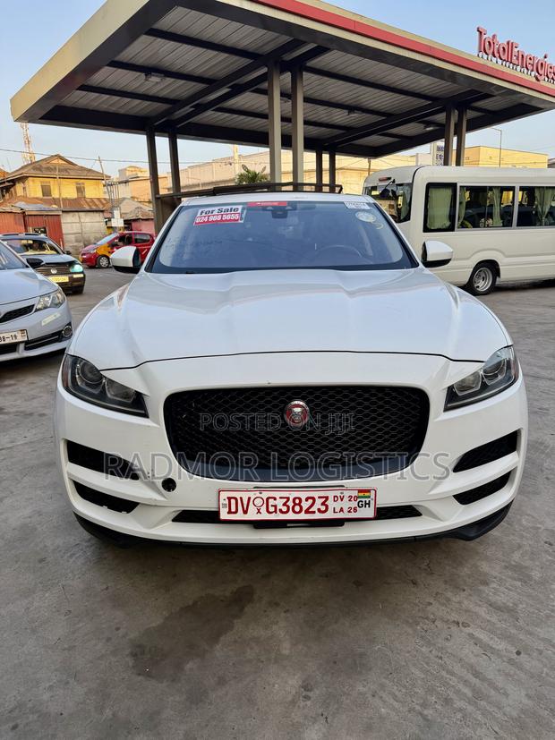 Jaguar F-Pace 35t Premium 2017 White