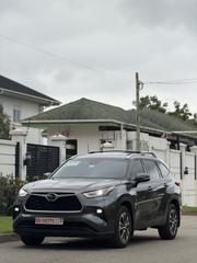 Toyota Highlander XLE 2022 Gray for sale