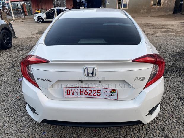 Honda Civic EX 4dr Sedan (2.0L 4cyl) 2017 White