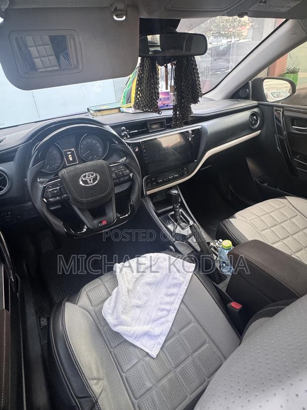 Toyota Corolla 2018 Matt Black