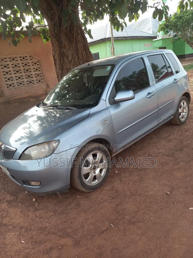 Mazda Demio 2002 Silver