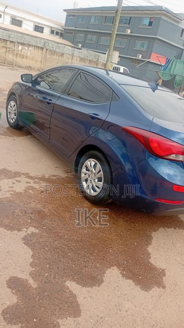Hyundai Elantra SE Sedan FWD (1.8L 4cyl 6M) 2016 Blue