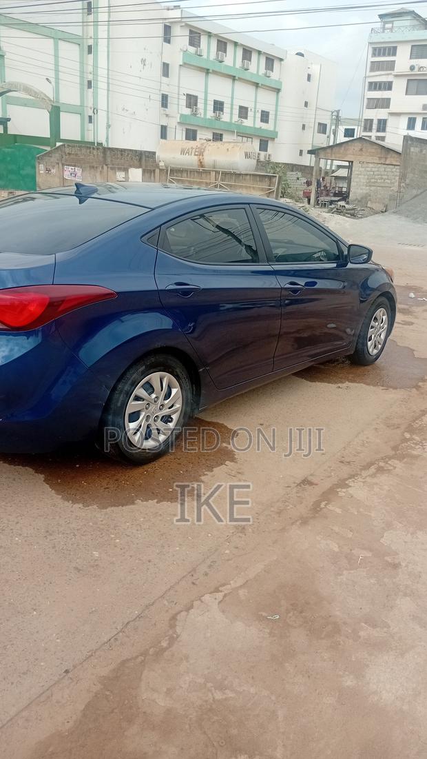 Hyundai Elantra SE Sedan FWD (1.8L 4cyl 6M) 2016 Blue
