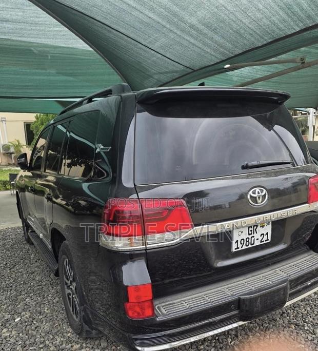 Toyota Land Cruiser 2018 Black