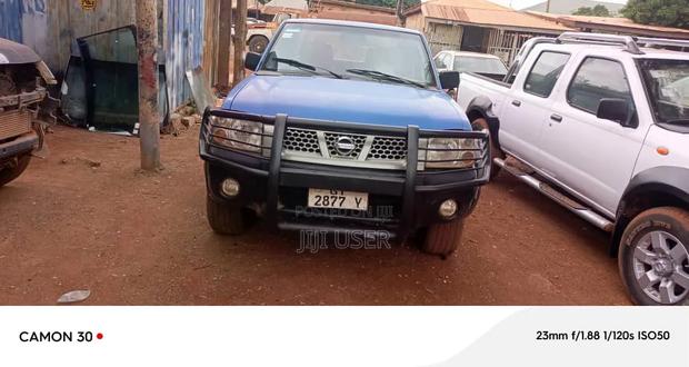 Nissan Hardbody 2007 Blue
