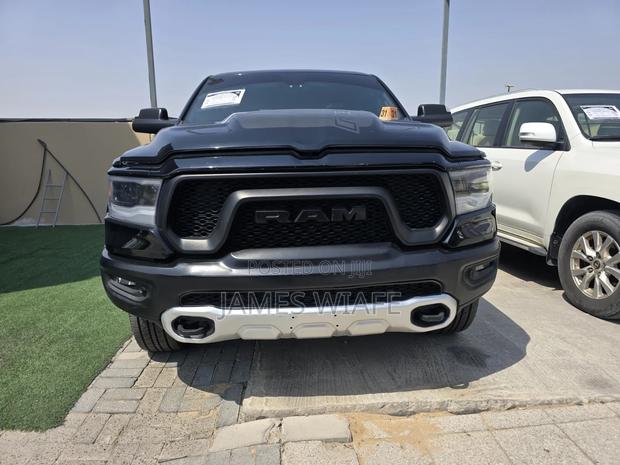 Dodge RAM 1500 5.7 Hybrid AWD 2020 Black
