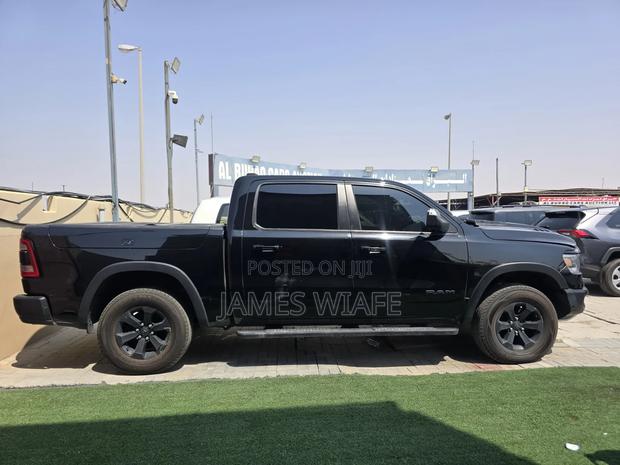 Dodge RAM 1500 5.7 Hybrid AWD 2020 Black
