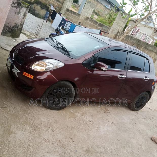 Toyota Vitz 1.3 AWD 3dr 2010 Brown