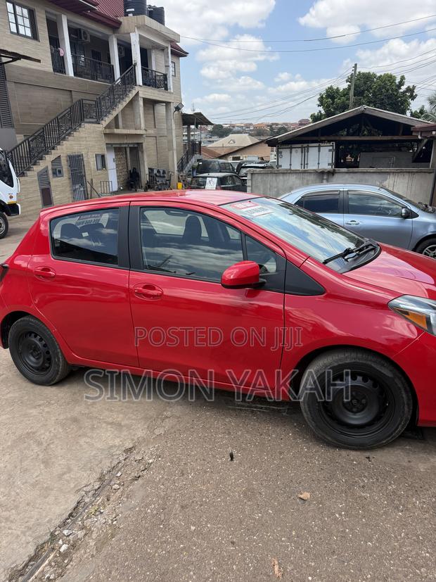 Toyota Yaris SE Hatchback 5dr 2016 Red