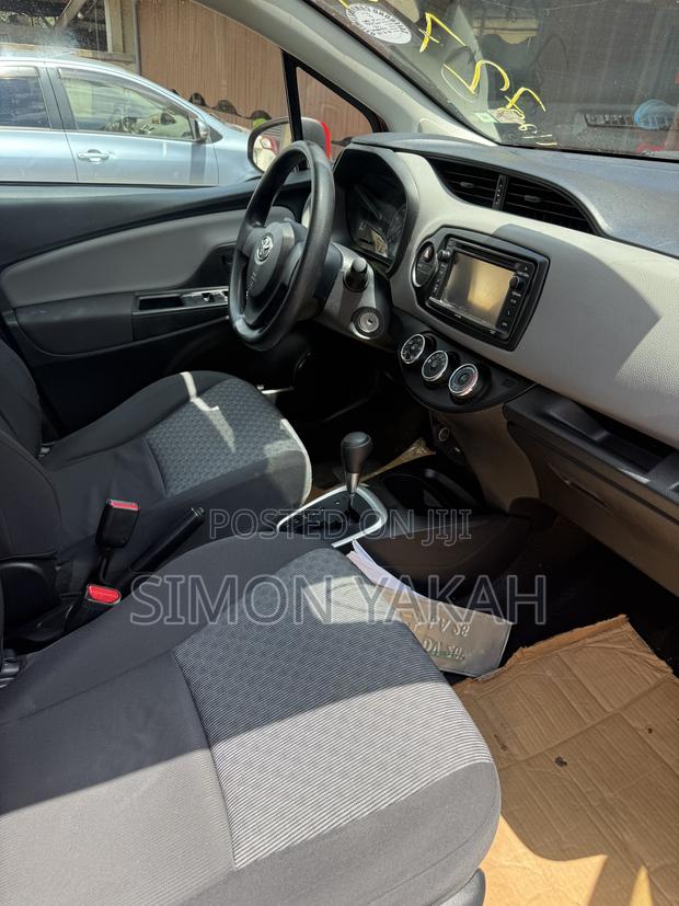 Toyota Yaris SE Hatchback 5dr 2016 Red
