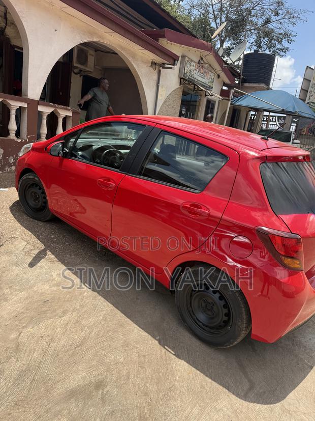Toyota Yaris SE Hatchback 5dr 2016 Red