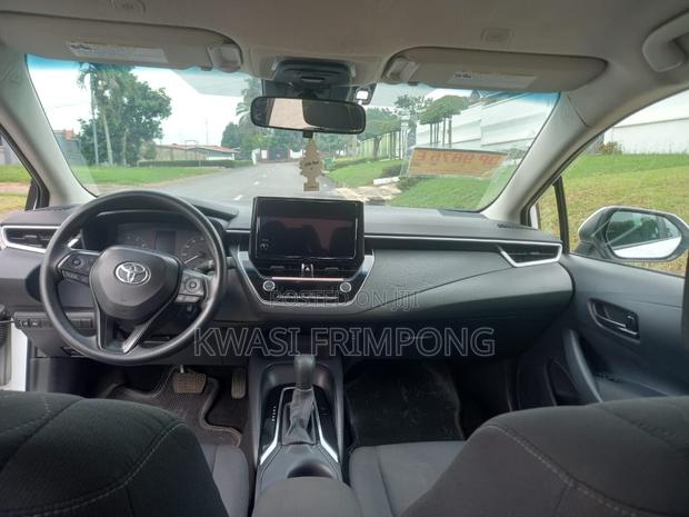 Toyota Corolla 2025 White