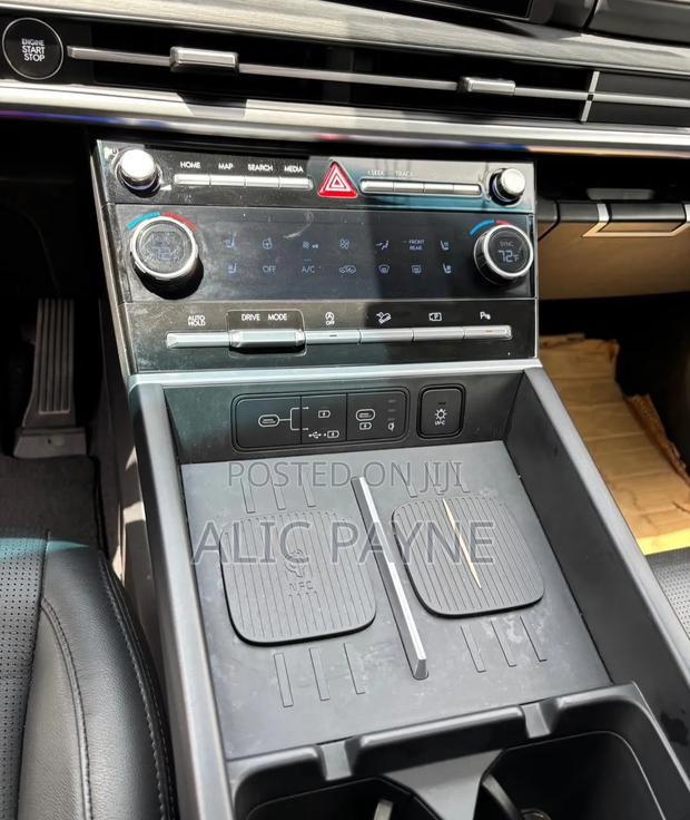 Hyundai Santa Fe Limited AWD 2025 White
