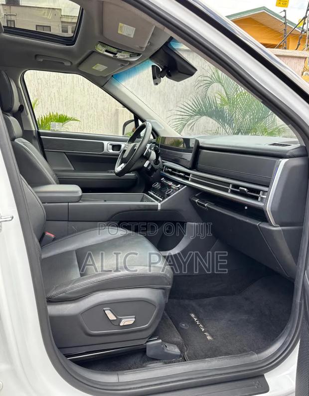 Hyundai Santa Fe Limited AWD 2025 White