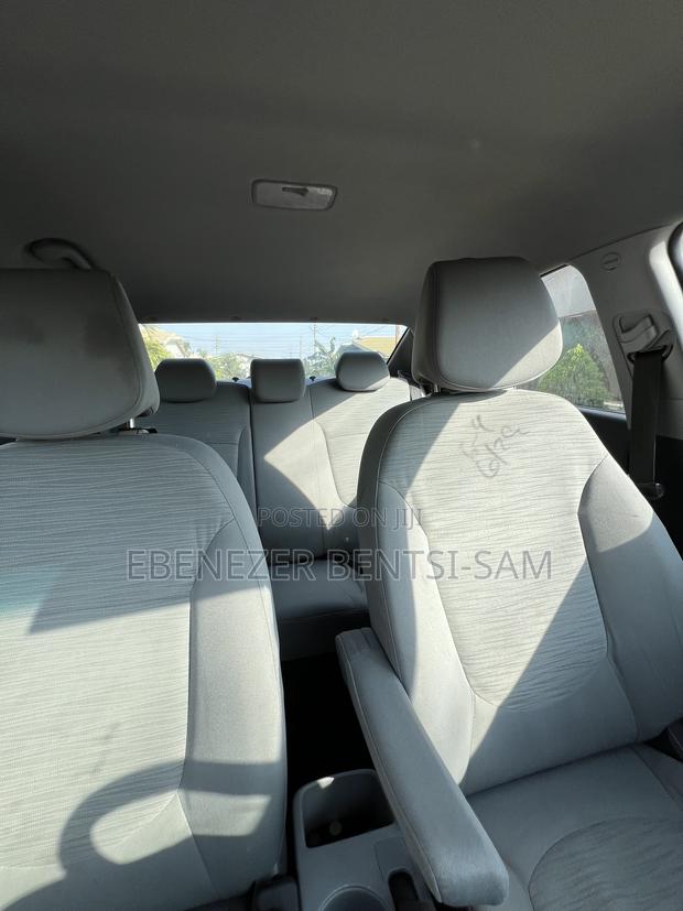 Hyundai Accent 2016 Silver