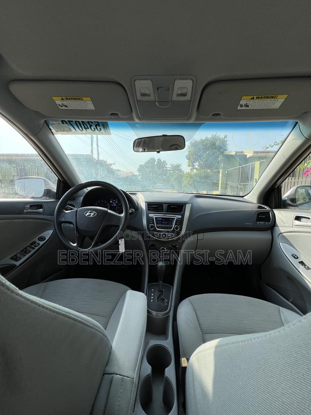 Hyundai Accent 2016 Silver
