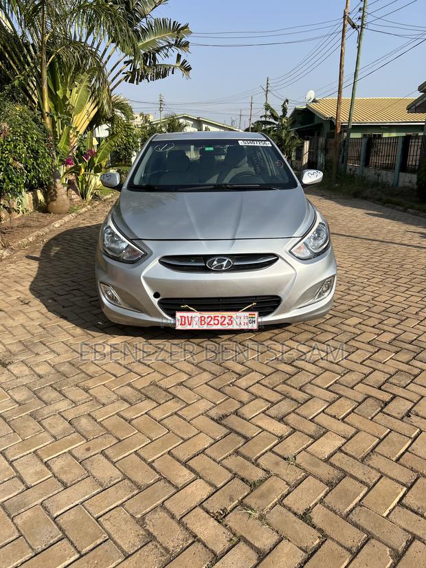 Hyundai Accent 2016 Silver