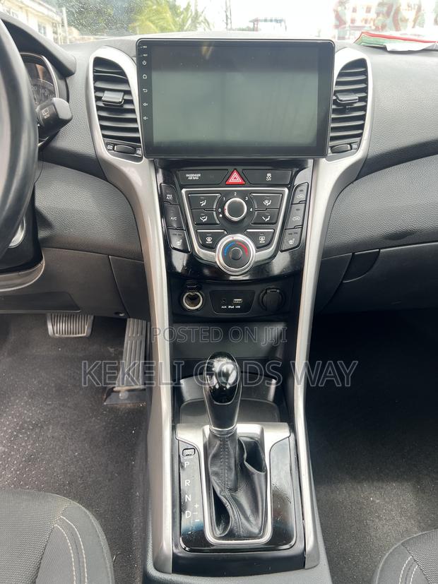 Hyundai Elantra Limited 4dr Sedan (1.8L 4cyl 6A) 2015 White
