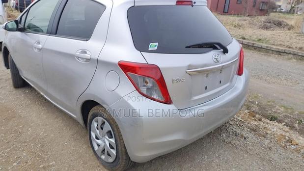 Toyota Vitz 2013 Gray