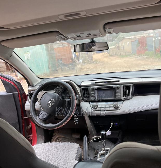 Toyota RAV4 LE 4dr SUV AWD (2.5L 4cyl 6A) 2015 Red
