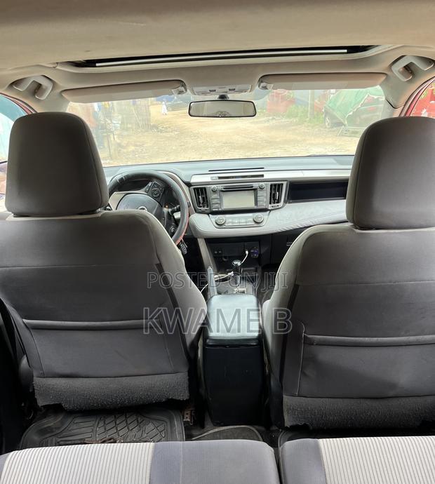 Toyota RAV4 LE 4dr SUV AWD (2.5L 4cyl 6A) 2015 Red