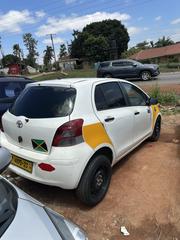Toyota Yaris Base Hatchback 5dr 2010 White for sale